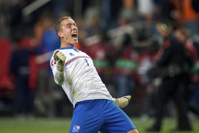iceland-goalkeeper.jpg